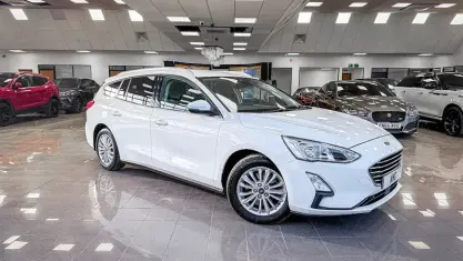 Used Ford Focus Titanium 125 HP (91 kW) 2019 White Estate