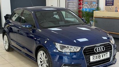 Używany Audi A1 Sportback S-Line 125 KM (91 kW) 2018 Niebieski Hatchback