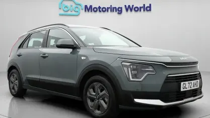 Używany Kia Niro 141 KM (103 kW) 2023 Zielony SUV