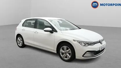 Used VW Golf VIII Life 131 HP (96 kW) 2024 Hatchback