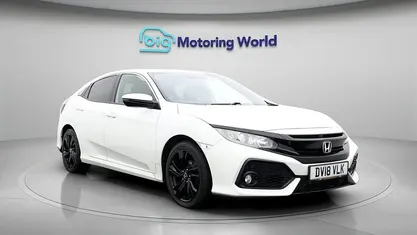 White Used 2018 Honda Civic SR Hatchback | £10,400 (Fair price)