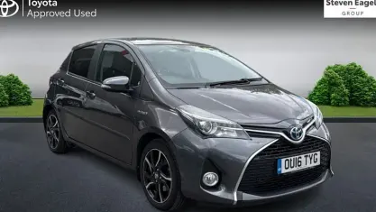 Used Toyota Yaris Design 101 HP (74 kW) 2016 Grey Hatchback