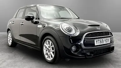 Used Mini Cooper S Classic 192 HP (141 kW) 2020 Hatchback