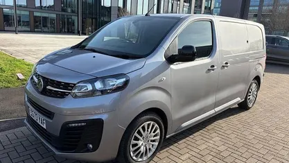 Used Vauxhall Vivaro 120 HP (88 kW) 2023 MPV