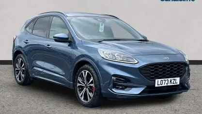 Usado Ford Kuga ST-Line X 190 HP (139 kW) 2023 Azul SUV