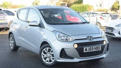 Used Hyundai i10 SE 88 HP (64 kW) 2020 Hatchback