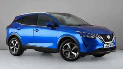 Used Nissan Qashqai N-Connecta 140 HP (102 kW) 2022 Blue SUV