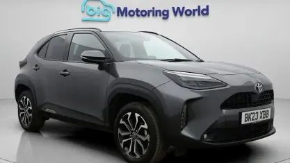 Begagnad Toyota Yaris Hybrid Design 116 HK (85 kW) 2026 Kombi