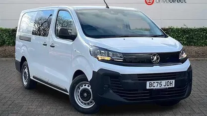 Used Vauxhall Vivaro 145 HP (106 kW) 2025 MPV