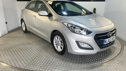Used Hyundai i30 SE 110 HP (80 kW) 2015 Silver Hatchback