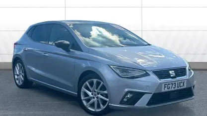 Usata Seat Ibiza FR 110 CV (80 kW) 2023 Argento Utilitaria