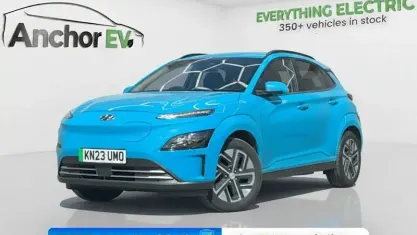 Usado Hyundai Kona SE 100 kW (136 HP) 2022 Azul SUV