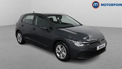 Second-hand VW Golf VIII Life 150 CP (110 kW) 2024 Hatchback