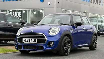 Used Mini Cooper Hatch 136 HP (100 kW) 2020 Hatchback