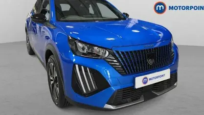 Usado Peugeot 2008 Allure 131 HP (96 kW) 2025 Azul SUV