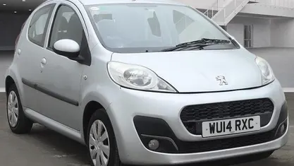 Used Peugeot 107 Active 68 HP (50 kW) 2014 Hatchback