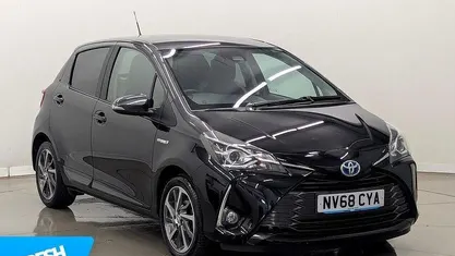 Used Toyota Yaris Hybrid 101 HP (74 kW) 2019 Black Hatchback