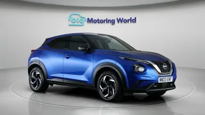Używany Nissan Juke N-Connecta 114 KM (83 kW) 2023 Niebieski SUV