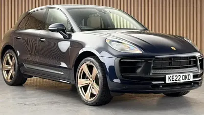 Used Porsche Macan 441 HP (324 kW) 2022 Night blue SUV