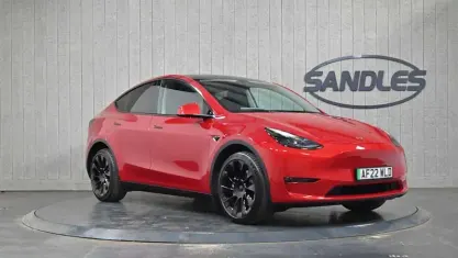 Used Tesla Model Y Long Range AWD 378 kW (514 HP) 2022 Red SUV