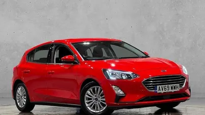 Used Ford Focus Titanium 120 HP (88 kW) 2020 Red Hatchback