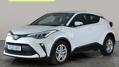 Used Toyota C-HR 122 HP (89 kW) 2023 White SUV