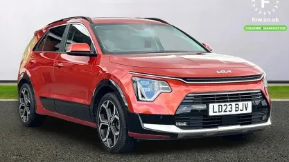 Used Kia Niro 141 HP (103 kW) 2023 Orange SUV