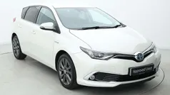 White Used 2018 Toyota Auris Hybrid Hatchback | £13,599 (Fair price)