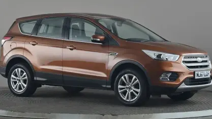 Gebraucht Ford Kuga Zetec 120 PS (88 kW) 2019 SUV