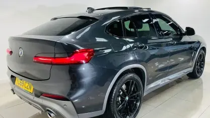 Usado BMW X4 M Sport 190 HP (139 kW) 2020 SUV