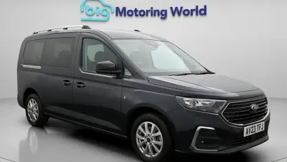 Used Ford Tourneo Connect Titanium 114 HP (83 kW) 2023 Blue MPV