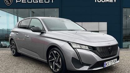 Używany Peugeot 308 Allure Premium 131 KM (96 kW) 2023 Szary Hatchback