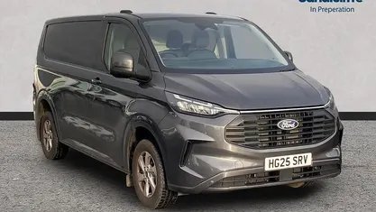 Magnetic (metallic colour) Used 2025 Ford Transit Custom Limited Van | £27,500 (Fair price)