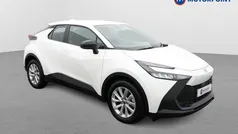 White New 2025 Toyota C-HR SUV | £26,099 (Fair price)
