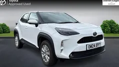 Used 2025 Toyota Yaris Hybrid Estate | £21,830 (Good price)