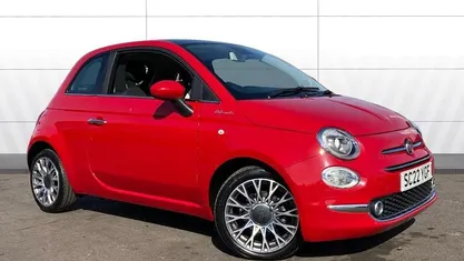 Used Fiat 500 Dolcevita 70 HP (51 kW) 2022 Red Hatchback