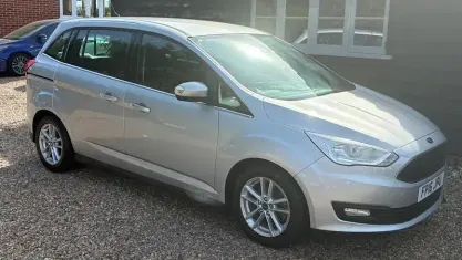 Used Ford Grand C-Max Zetec 120 HP (88 kW) 2019 MPV