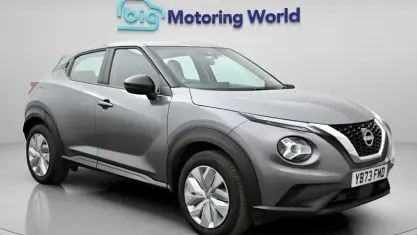 Używany Nissan Juke Acenta 114 KM (83 kW) 2023 Szary SUV