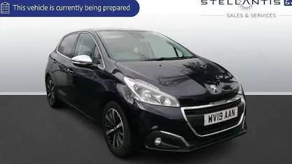 Used Peugeot 208 82 HP (60 kW) 2019 Hatchback