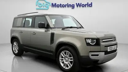 Used Land Rover Defender S 250 HP (183 kW) 2021 Green SUV