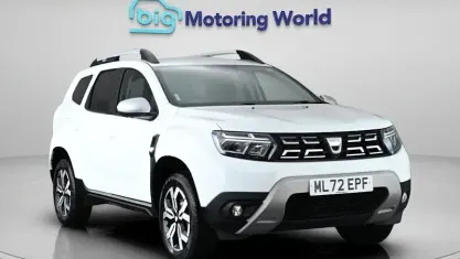 Used Dacia Duster Prestige 90 HP (66 kW) 2022 White SUV