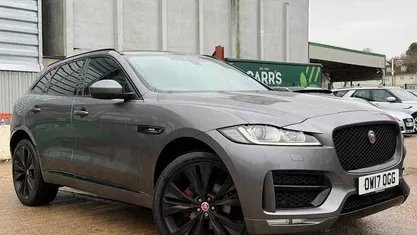 Second-hand Jaguar F-Pace R-Sport 179 CP (131 kW) 2020 SUV