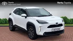 White Used 2021 Toyota Yaris Cross Design SUV | £19,494 (Fair price)