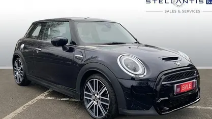 Used Mini Cooper S Exclusive 178 HP (130 kW) 2022 Hatchback