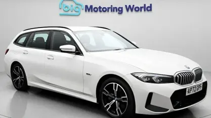 Begagnad BMW 330e M Sport 292 HK (214 kW) 2023 Vit Kombi