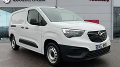 White Used 2022 Vauxhall Combo S Van | £10,495 (Fair price)