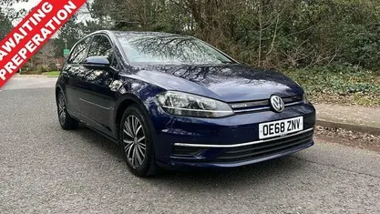 Used VW Golf VII SE 131 HP (96 kW) 2018 Hatchback