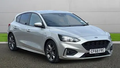 Used Ford Focus ST-Line 125 HP (91 kW) 2020 Hatchback