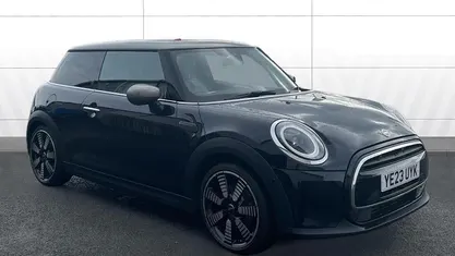 Used Mini Cooper Exclusive 136 HP (100 kW) 2022 Hatchback