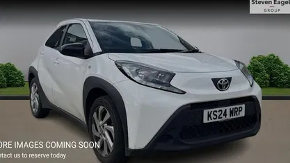 Used Toyota Aygo X PURE 72 HP (52 kW) 2025 SUV